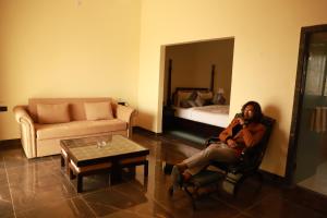 The Pench International