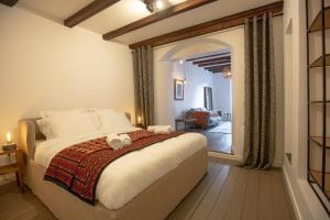 LaSuitedu12 - Aprtement for 2 people view of the Old Prison