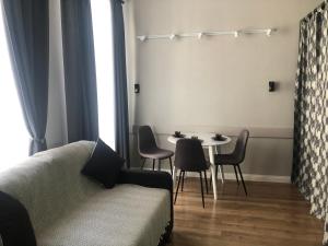 City Centre Silver Apartment
