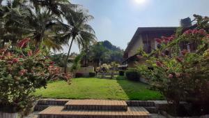 Anandvan Holiday Homes, Wai
