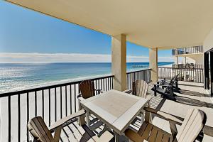 Three-Bedroom Apartment room in The Palms - Beachfront Corner Unit - 2 Pools Gym condo
