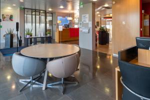 Hotels Holiday Inn Express Saint-Nazaire, an IHG Hotel : photos des chambres