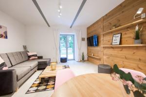 FarmHouse Eckartsberg im Zittauer Gebirge - Gemütliche und moderne Ferienwohnungen mit Terrasse