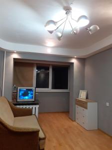 Перова 25, ТРЦ Квадрат, Skymall