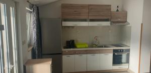 "Azzurra Apartments