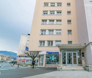 Appartements apparthotel-gare-chambery : photos des chambres