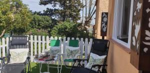 Casa con jardín a 40 metros de la playa. VR.