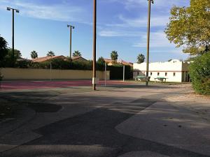 Complexes hoteliers Vacargeles casa Les Muriers et Les Chenes verts calme clim wifi animations piscine mini golf : photos des chambres