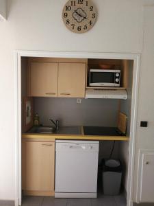 Complexes hoteliers Vacargeles casa Les Muriers et Les Chenes verts calme clim wifi animations piscine mini golf : photos des chambres