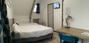 Hotels Contact Hotel - Hotel Le Lion d'Or Lamballe : photos des chambres