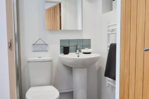 The Little Apartment - Self Check-In Apartment near East Midlands Airport