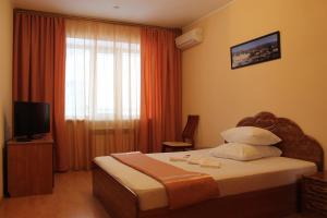 Double Room room in Yalta Hotel