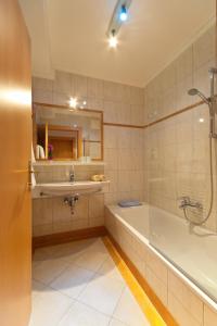 One-Bedroom Apartment room in Pension Koch