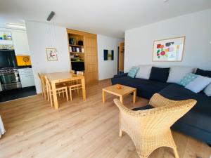 Casa Zundregn - ein Bijou mit privater Terrasse und E-Mobility