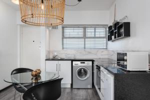 Cascades Apartments by Propr