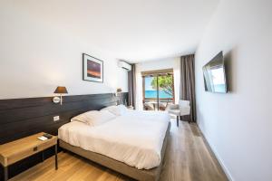 Hotels Hotel La Roya : photos des chambres