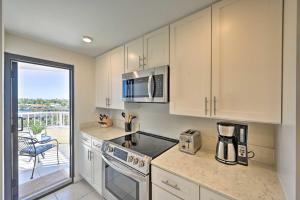 Resort Condo with Balcony and Stunning Ocean Views!