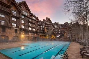 Bachelor Gulch Ritz-Carlton Hotel Room With Ski In, Ski Out Access, Hot Tub, And Full Service Spa - Eagle
