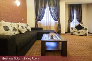 Deluxe Apartment room in INTER BUSINESS Bucharest