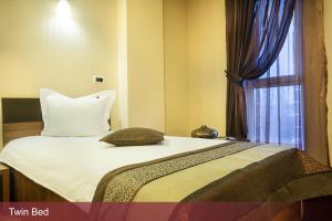 Superior Twin Room room in INTER BUSINESS Bucharest