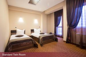 Superior Twin Room room in INTER BUSINESS Bucharest