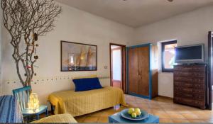 Case sulla spiaggia di Santa Marina Salina