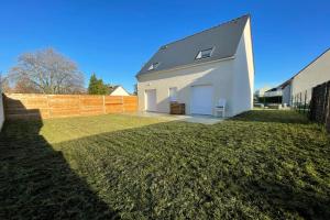 Maisons de vacances Belle maison neuve a 10 minutes de Chambray-les-Tours : Maison de Vacances