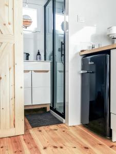 LushHills - Tiny House - Modern House On Wheels