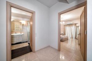 Ioannas Luxury Apartment in Istron