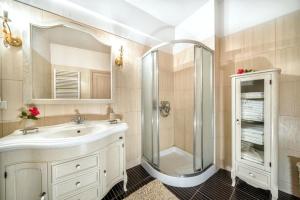 Ioannas Luxury Apartment in Istron