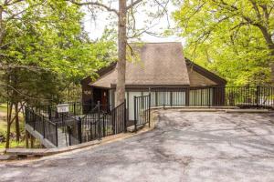 Unit 104 - Treeloft 3 Bedroom Villa