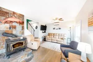 Bud's Beach House - Oceanside