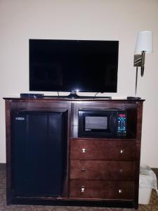 Standard Room room in Holiday Inn Express Hotel & Suites Concordia US 81 an IHG Hotel