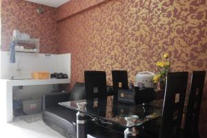 Minimalist 2BR Apartment at Gateway Ahmad Yani Cicadas By Travelio