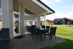 Resort 2 Beach House B 45