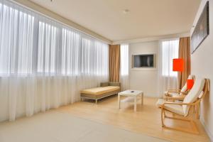 HARRIS Hotel Pontianak