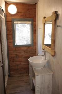 Campings Camping L'ilot du Chail : photos des chambres