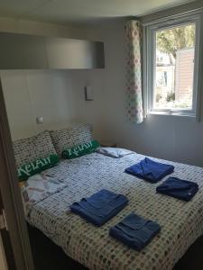 Campings Mobile Homes by KelAir at Camping Sylvamar : photos des chambres