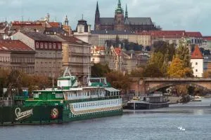 Admiral Botel - Praga