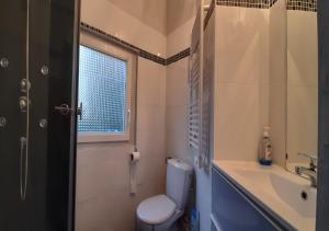 Appartements Meuble 2 chambres Wifi balcon 52m2 Centre La Bourboule : photos des chambres