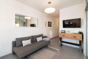 Two-bedroom Apartment (without balcony) - Allenby St. 36 room in HAYARKON - Superior Collection - By HOMY