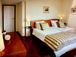 Charming Lido Flat I