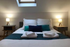 LE COTEAU - centre ville, jardin & parking!