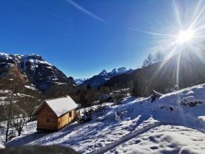 Chalets Les cabanes du domaine de l Esperluette : photos des chambres