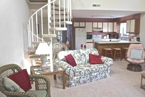 Two-Bedroom Condo room in Golf Colony Resort - 28J