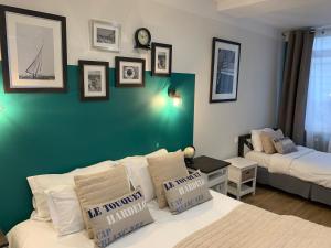 Hotels Hotel Les Embruns : photos des chambres