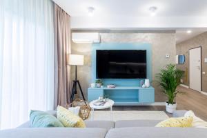 Il Lago - Turquoise - Cozy Luxurious Smart Home By The Lake