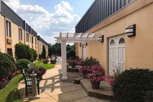 Clarion Hotel & Conference Center Toms River