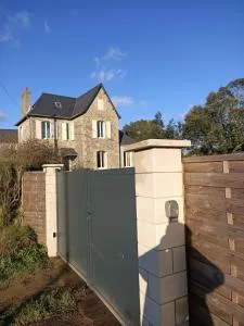 Kermaravel, le petit manoir en bord de mer. - Kertissiec