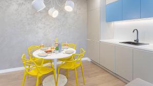 Il Lago - Azur - Cozy Luxurious Smart Home By The Lake